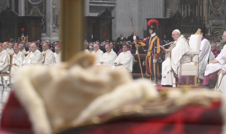 O Papa: o Concílio nos ensina a estar no mundo como servidores do Reino de Deus - Jornal O São Paulo