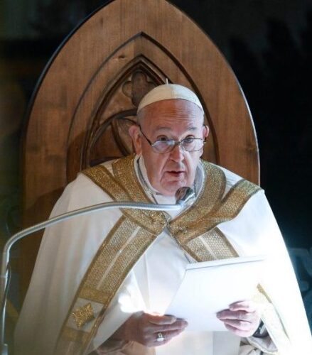 Papa em Asti: Jesus, Rei que nos abraça, mesmo com as nossas misérias - Jornal O São Paulo