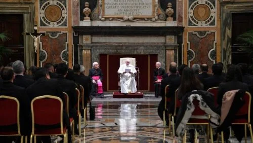 O Papa: estar com Jesus e sair para anunciá-lo, este é o sentido da nossa vida - Jornal O São Paulo
