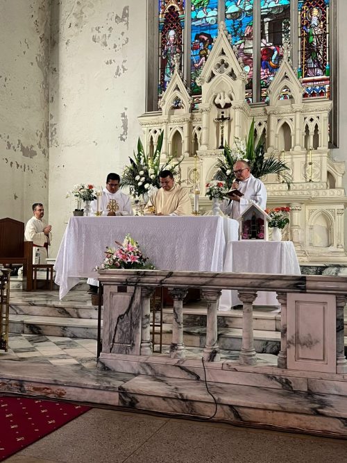 Pastoral dos Brasileiros no Exterior envia primeiro sacerdote para experiência missionário no exterior - Jornal O São Paulo