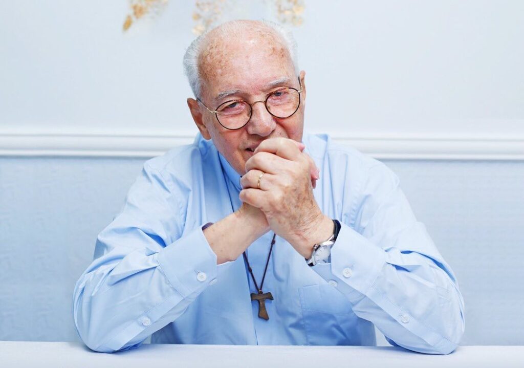 Monsenhor Jonas Abib doou-se por inteiro para a todos evangelizar - Jornal O São Paulo