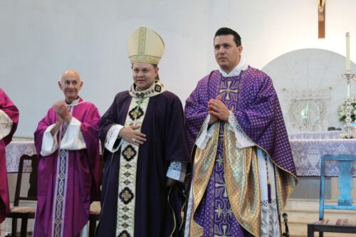 No Belém, Paróquia São Filipe Néri acolhe o novo pároco - Jornal O São Paulo