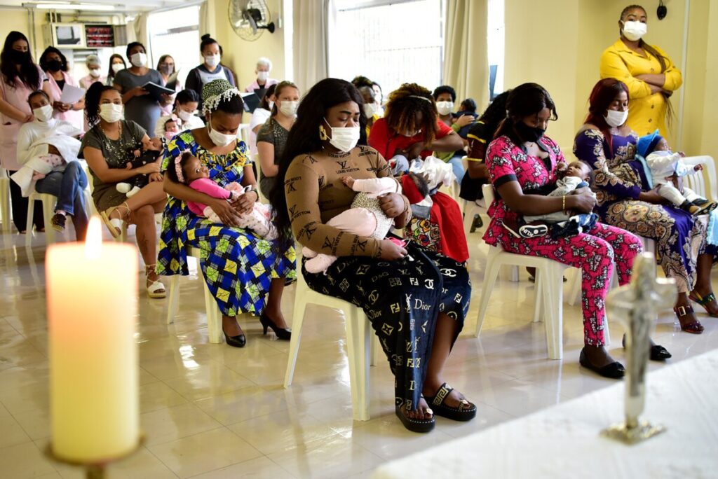 No Dia Internacional da Mulher, Amparo Maternal lança publicação sobre suas atividades - Jornal O São Paulo