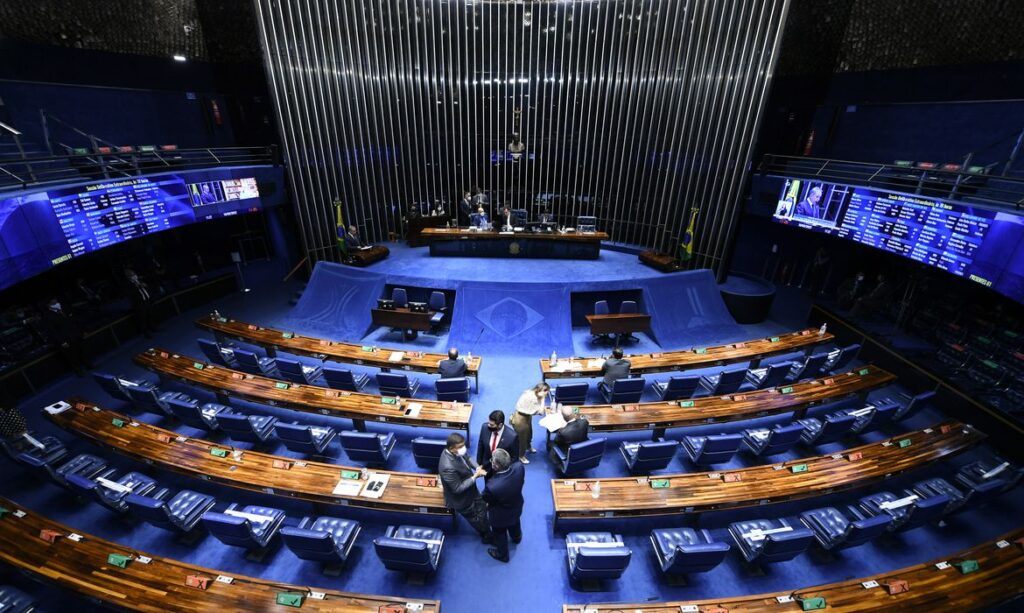 Senado aprova PEC da Transição - Jornal O São Paulo