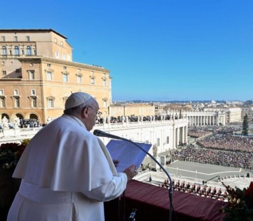 Papa no Natal: não nos esqueçamos de quem bate à nossa porta - Jornal O São Paulo