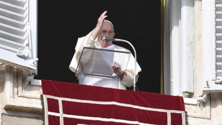 Papa no Angelus: nas crises não ceder à raiva, Deus abre novos caminhos - Jornal O São Paulo