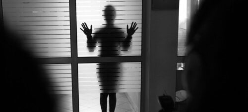 OIM: mulheres são 96,36% das vítimas de tráfico internacional de pessoas - Jornal O São Paulo