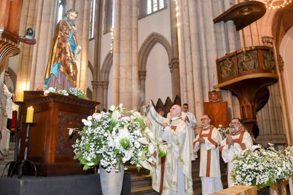 ‘Que São Paulo Apóstolo nos contagie com seu vigor e coragem para a realização do bem’
