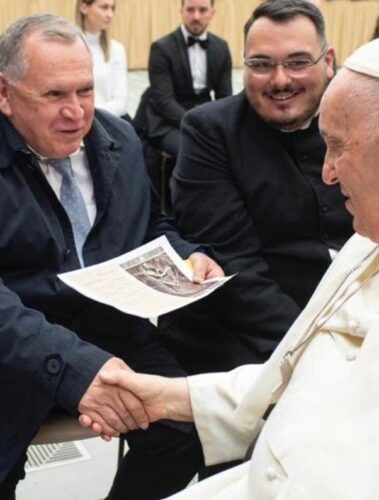 Sidney Oliveira se encontra com o Papa Francisco - Jornal O São Paulo