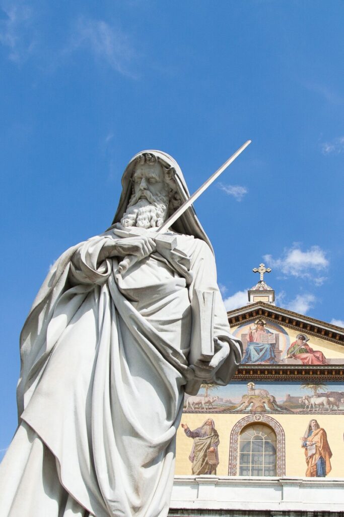 São Paulo: apóstolo e missionário unido ao Crucificado