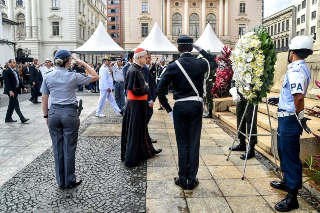 ‘Que São Paulo Apóstolo nos contagie com seu vigor e coragem para a realização do bem’