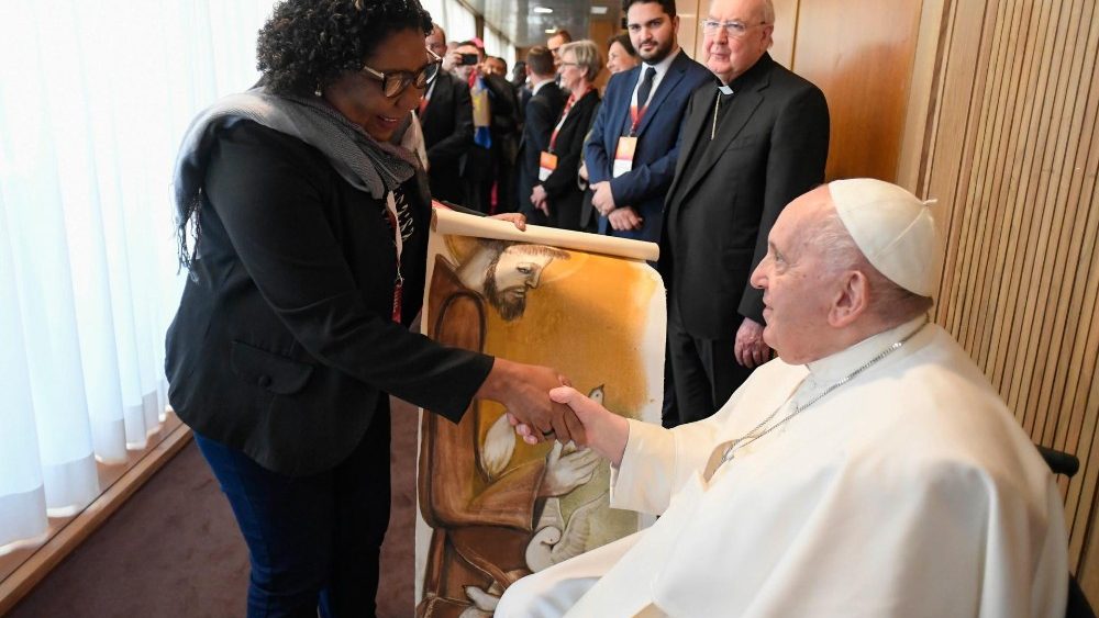 Papa destaca que leigos não são ‘hóspedes’ na Igreja e critica o clericalismo - Jornal O São Paulo