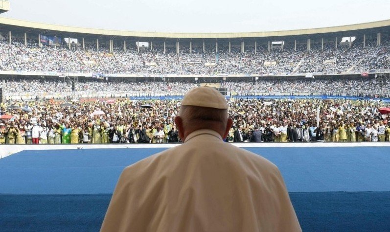 Papa aos jovens da RD Congo: das tuas mãos pode vir a paz que falta a este país - Jornal O São Paulo