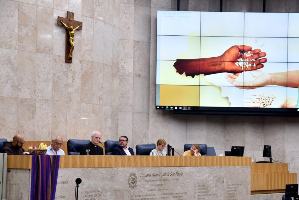 ‘Diante da fome do irmão, não dá para ficar indiferente e insensível’ diz Dom Odilo na Câmara Municipal - Jornal O São Paulo