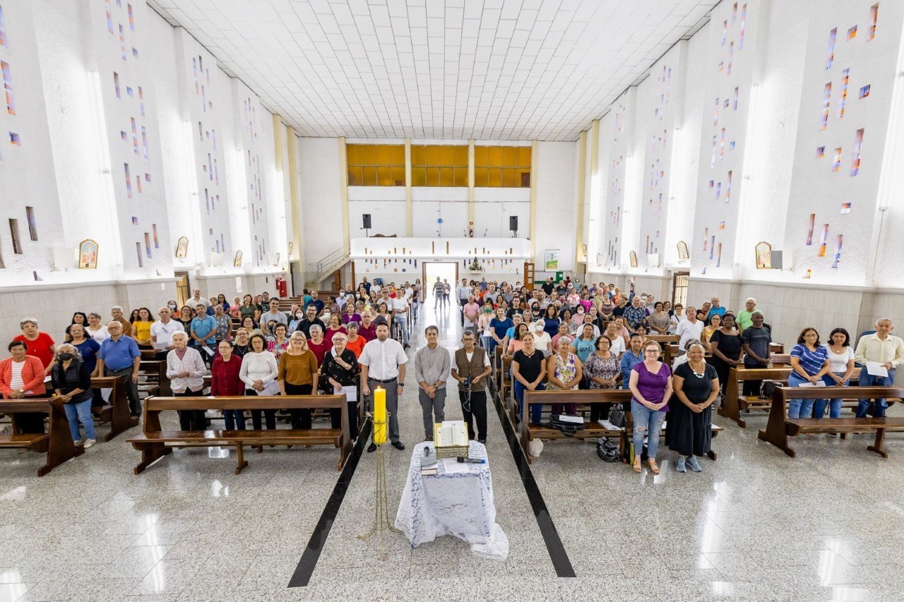 Lapa: Mais de 180 ministros extraordinários da Sagrada Comunhão participam de formação - Jornal O São Paulo