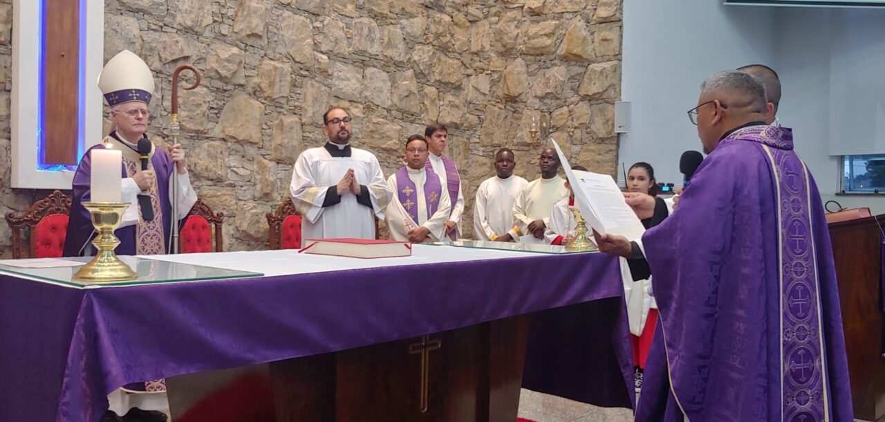 Fiéis de paróquias de Santana rendem graças a Deus por seus padres   - Jornal O São Paulo