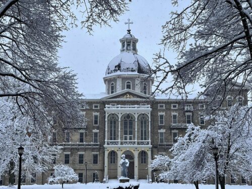 Padre é impedido de ouvir confissões depois de defender a quebra do sigilo em casos de abuso sexual - Jornal O São Paulo