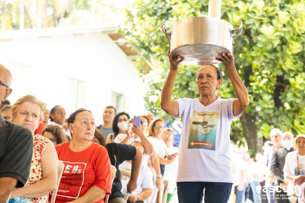 Na Brasilândia, abertura da Campanha da Fraternidade reúne multidão de fiéis - Jornal O São Paulo