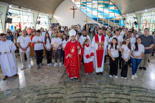 Crismas e batismos são realizados em missas na Região Lapa - Jornal O São Paulo