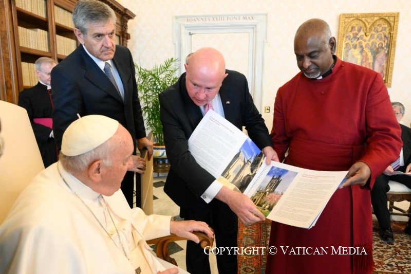 Papa ressalta que não é possível separar as crises ambiental e social - Jornal O São Paulo