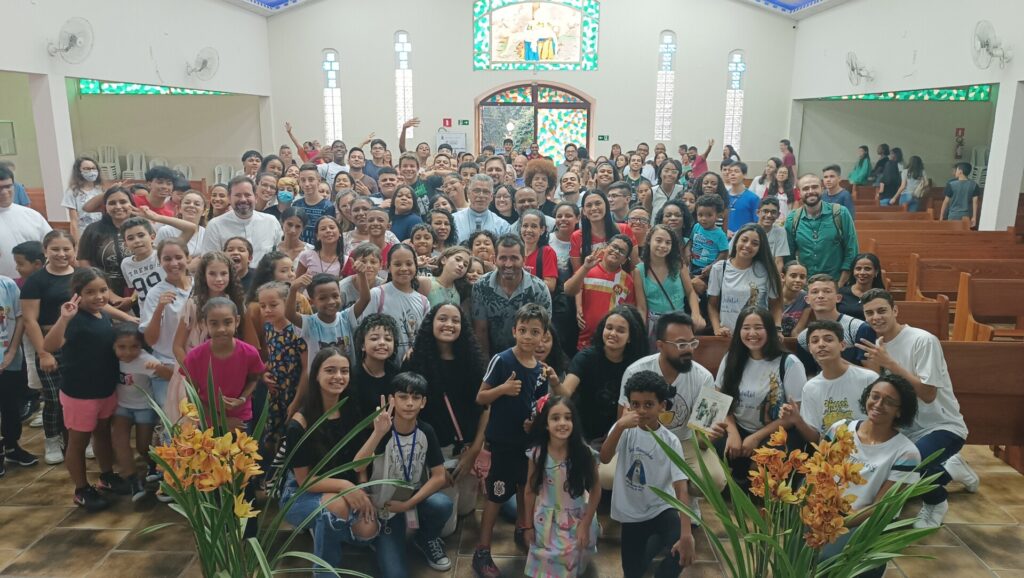 Na Brasilândia, servidores do altar participam de encontro regional - Jornal O São Paulo