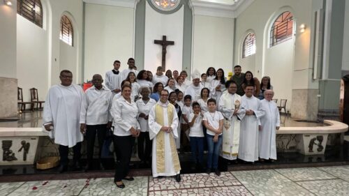 Dom Rogério visita a Paróquia Sagrado Coração de Jesus em Sufrágio das Almas - Jornal O São Paulo
