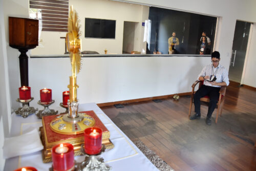 Toca de Assis monta capela de adoração ao Santíssimo na ExpoCatólica 2023 - Jornal O São Paulo