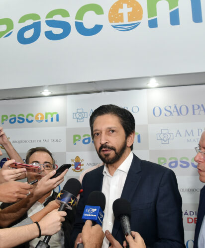 Prefeito de São Paulo visita a ExpoCatólica