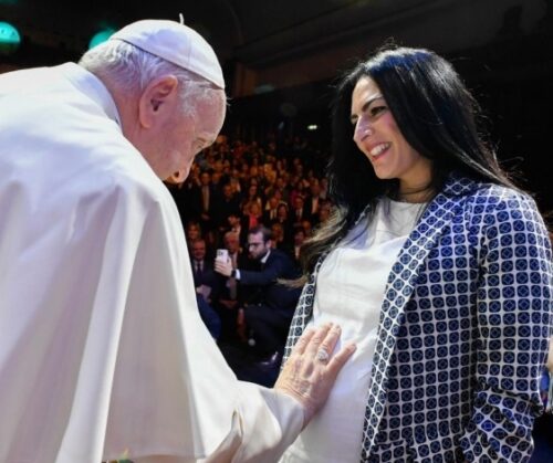 Papa Francisco: ‘A família é o antídoto contra a pobreza e o inverno demográfico’ - Jornal O São Paulo