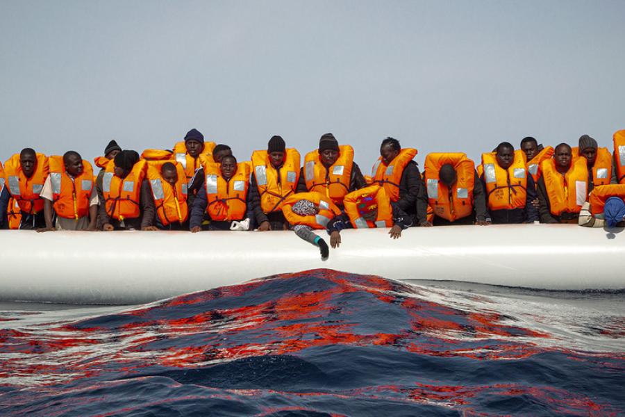 Na Grécia, autoridades abandonam imigrantes ilegais em alto-mar - Jornal O São Paulo