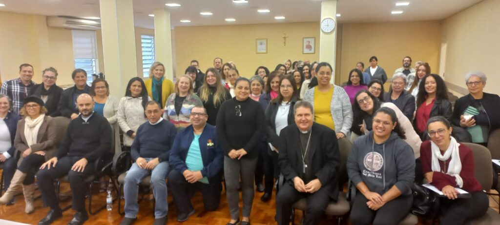 Dom Ângelo apresenta sacerdote e participa de reuniões temáticas - Jornal O São Paulo