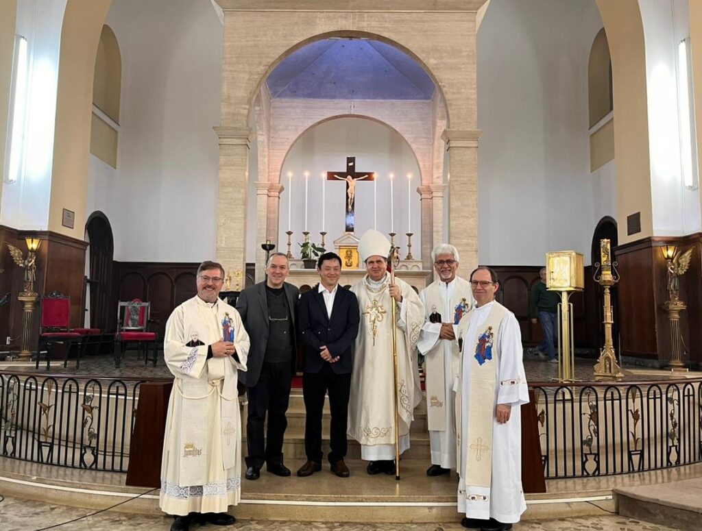 Dom Ângelo apresenta sacerdote e participa de reuniões temáticas - Jornal O São Paulo