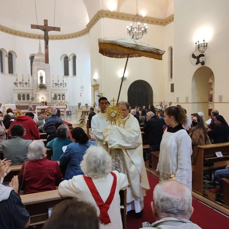 Jesus Eucarístico está no meio de nós - Jornal O São Paulo