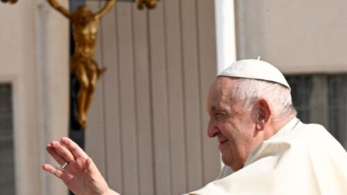 Papa: que se eduque os estudantes no caminho de crescimento humano e espiritual - Jornal O São Paulo