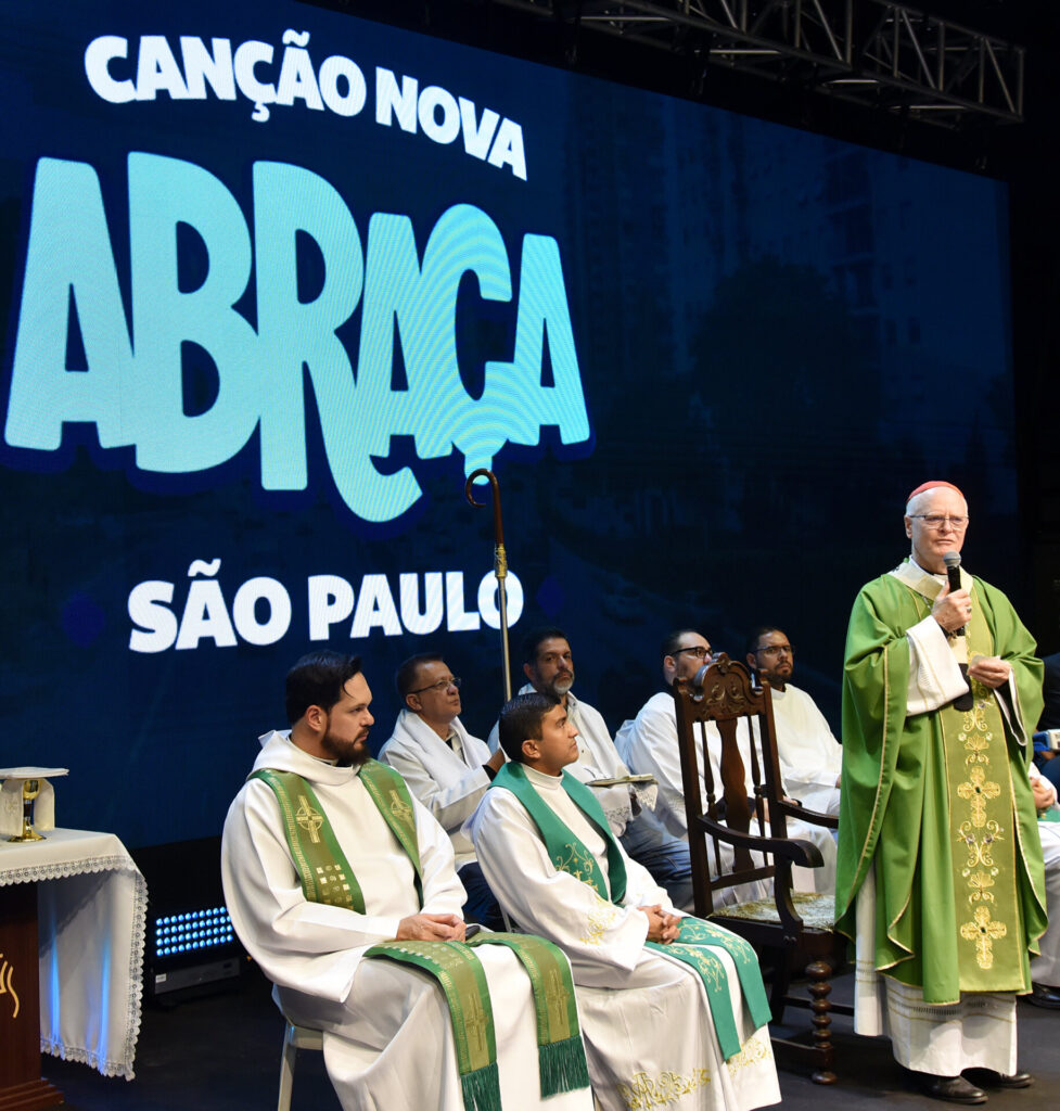 Oração e testemunhos de fé marcam o Canção Nova Abraça São Paulo 2023