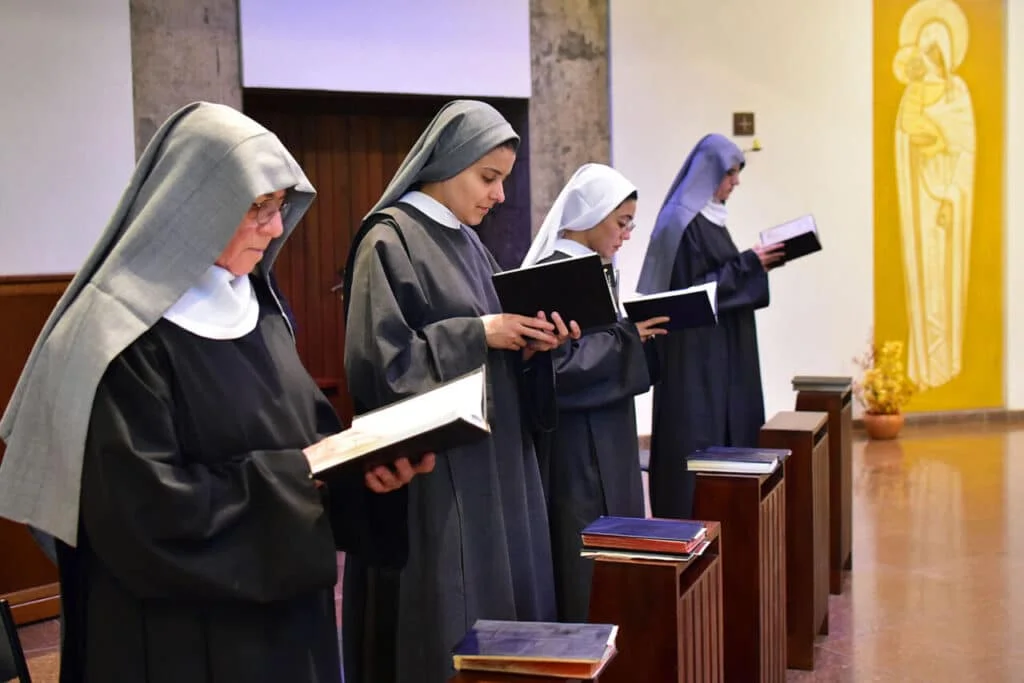 Os religiosos imitam mais de perto a forma de vida do Filho de Deus - Jornal O São Paulo