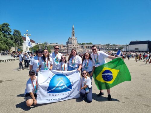 Jovens da Comunidade Canto de Maria peregrinam por Portugal antes da JMJ - Jornal O São Paulo