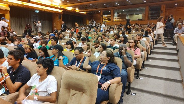 Cardeal Tolentino a influenciadores: anunciem Cristo aos “próximos digitais” - Jornal O São Paulo