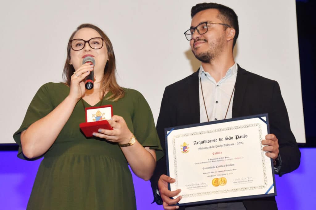 Contemplados com a Medalha São Paulo Apóstolo são reconhecidos por testemunho do Evangelho na cidade