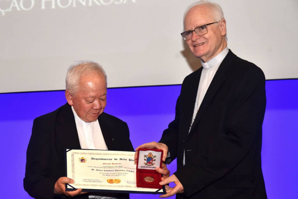 Contemplados com a Medalha São Paulo Apóstolo são reconhecidos por testemunho do Evangelho na cidade