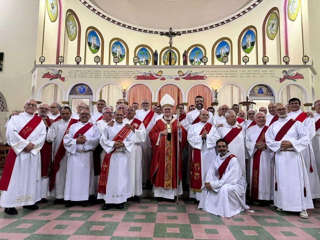 Cardeal Scherer aos diáconos: ‘Vocês são os ministros da caridade’ - Jornal O São Paulo