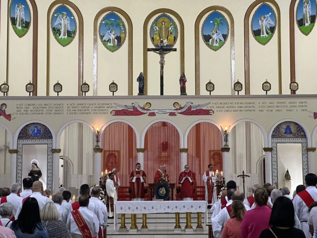 Cardeal Scherer aos diáconos: ‘Vocês são os ministros da caridade’ - Jornal O São Paulo