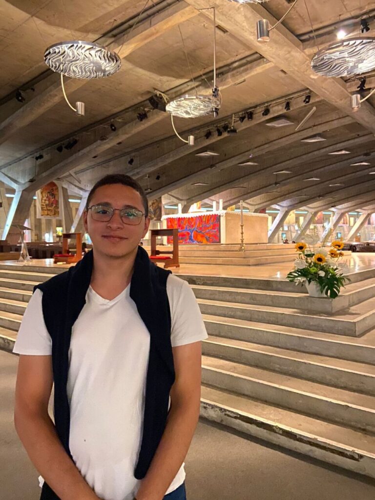 A caminho da JMJ, seminaristas peregrinam por santuários marianos na Europa - Jornal O São Paulo