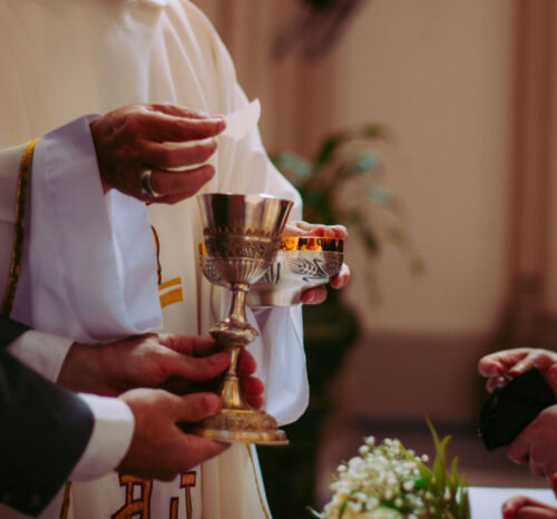 Quando é possível receber a Comunhão em duas espécies? - Jornal O São Paulo