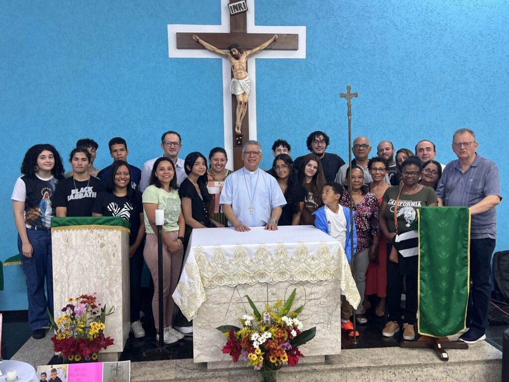 Dom Carlos Silva faz visita pastoral à Paróquia Nossa Senhora Mãe e Rainha - Jornal O São Paulo