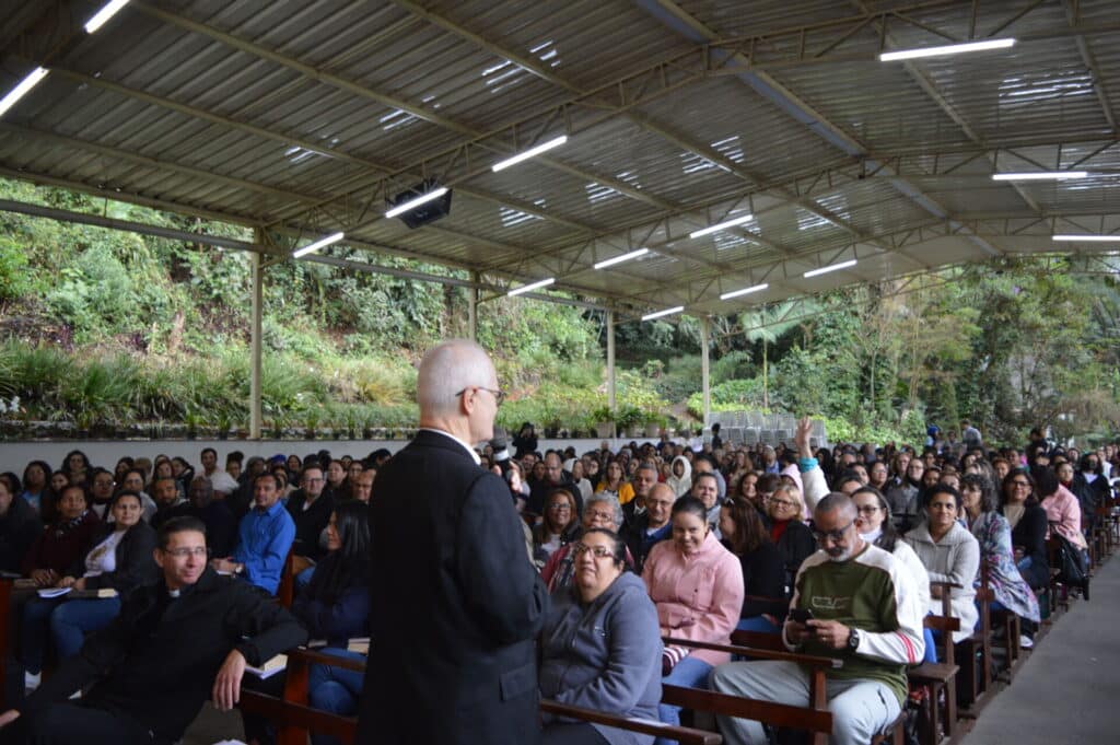 Brasilândia: Simpósio destaca a Palavra de Deus como ferramenta principal da Catequese - Jornal O São Paulo