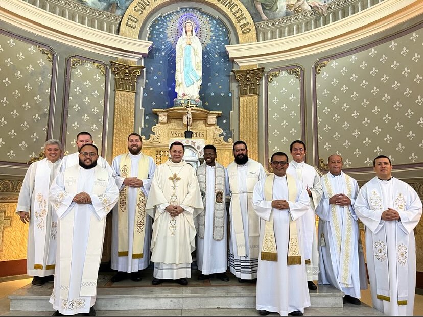 Dom Cícero preside festas patronais e crismas e se encontra com o clero no Belém - Jornal O São Paulo