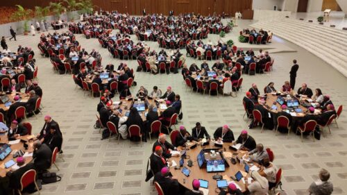 Papa: pobres, mulheres, bispos e digital entre os temas para se aprofundar ao próximo Sínodo - Jornal O São Paulo