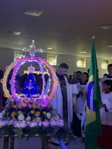 Fiéis da Vila Souza celebram Nossa Senhora Aparecida - Jornal O São Paulo