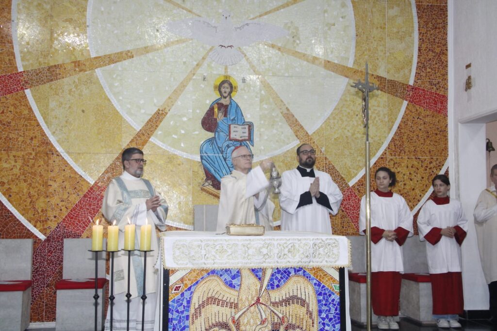 Dia de Nossa Senhora Aparecida, crismas e posse de padre em destaque na Região Santana - Jornal O São Paulo
